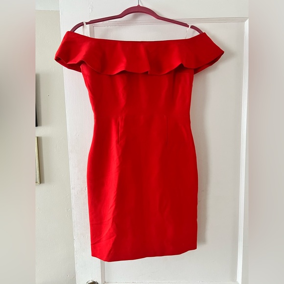 Adorable Aritzia dress - Picture 2 of 6